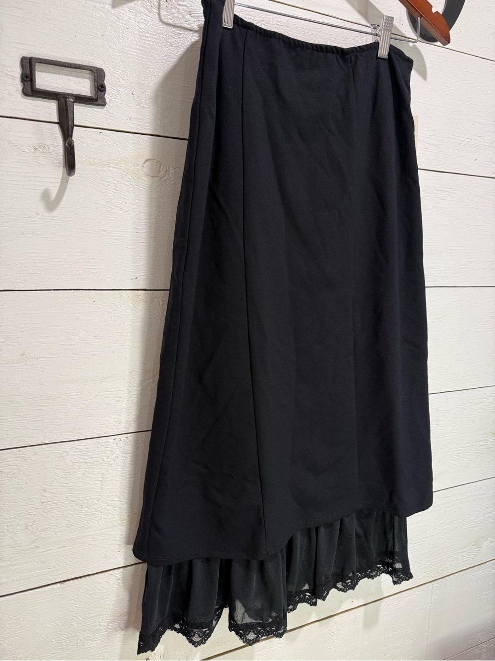 Women's Black Midi Slip Skirt Side Zip Lace Hem Lined Size M A New Day New w Tag